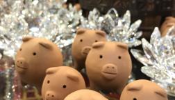 幸せの3本足の豚