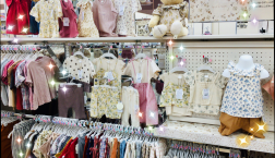 夏物新作   tete a tete  （テータ テート）