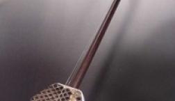 哀愁を帯びた音色が素敵！　二胡教室を金曜日に行っています