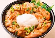 サーモンユッケ丼